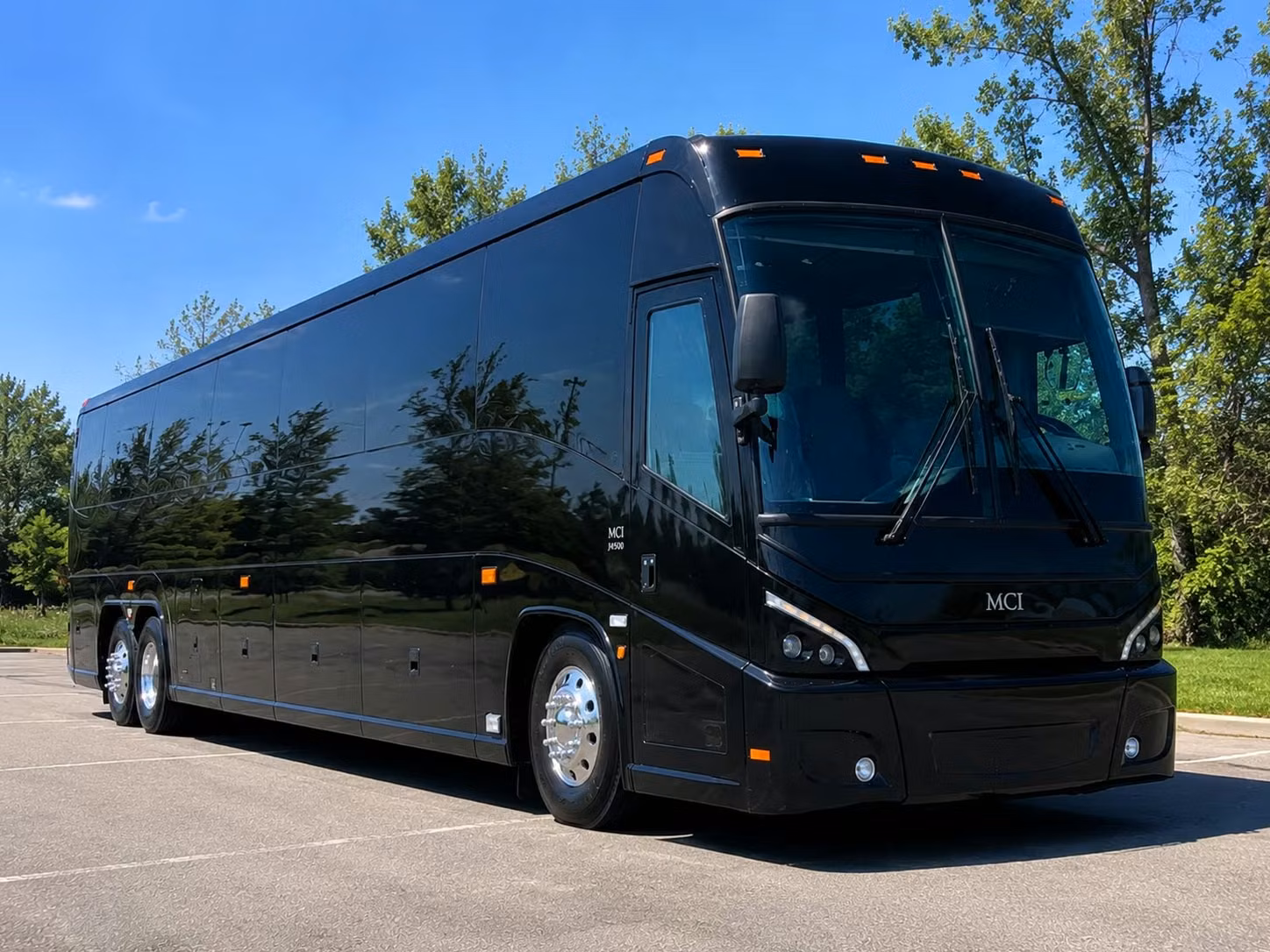 minibus rentals for hayward unified school district field trips around alameda county